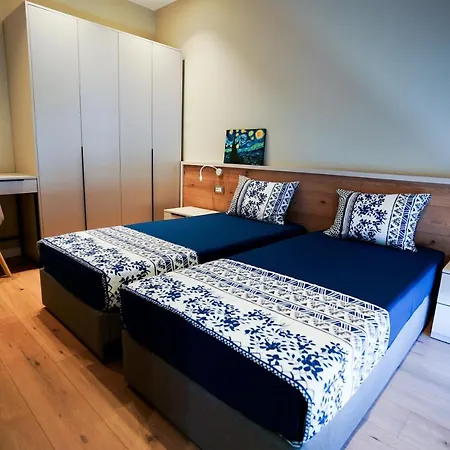 Klei's Daily * Tirana