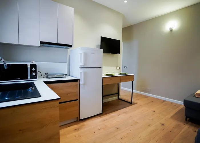 Klei's Daily * Tirana